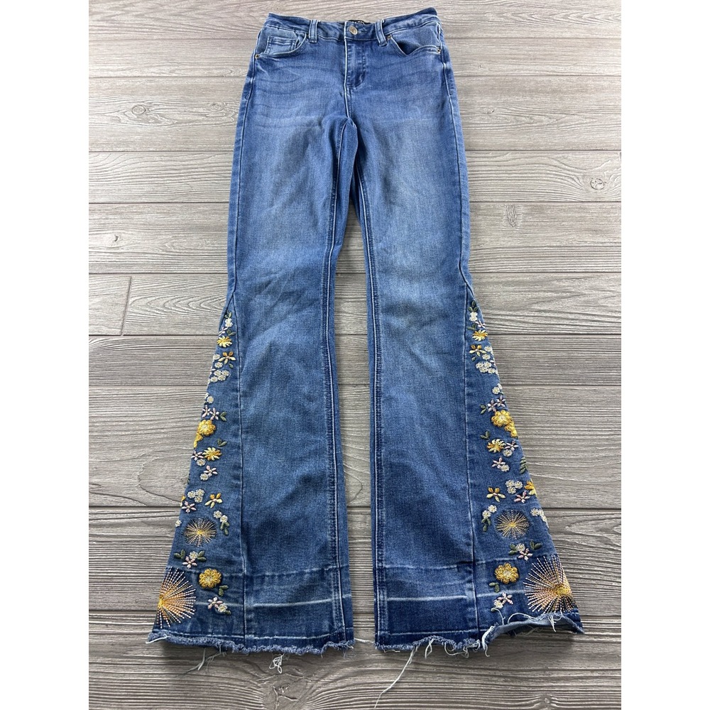 Ashley Mason Premium Floral Embroidered Flare Jeans Medium Wash Blue Size 1/25